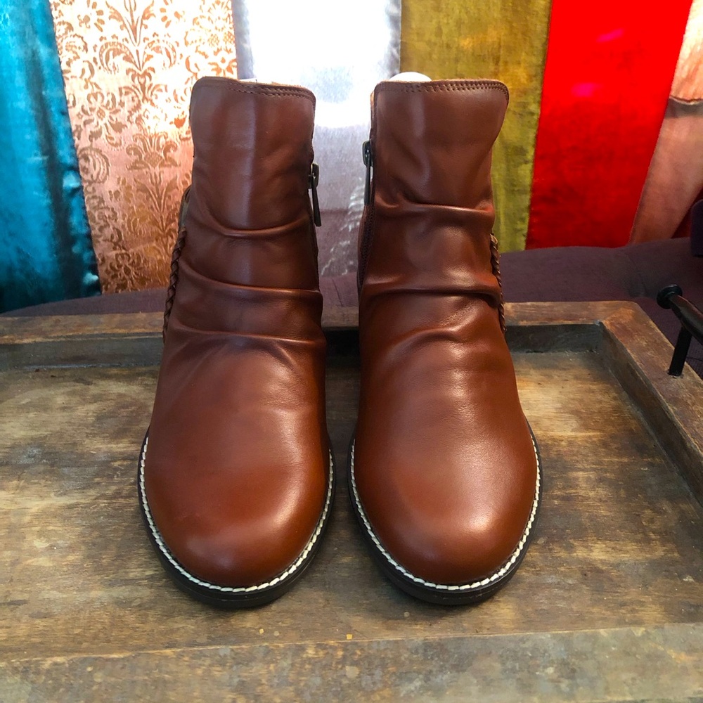 Earth Niara Ankle Boot
